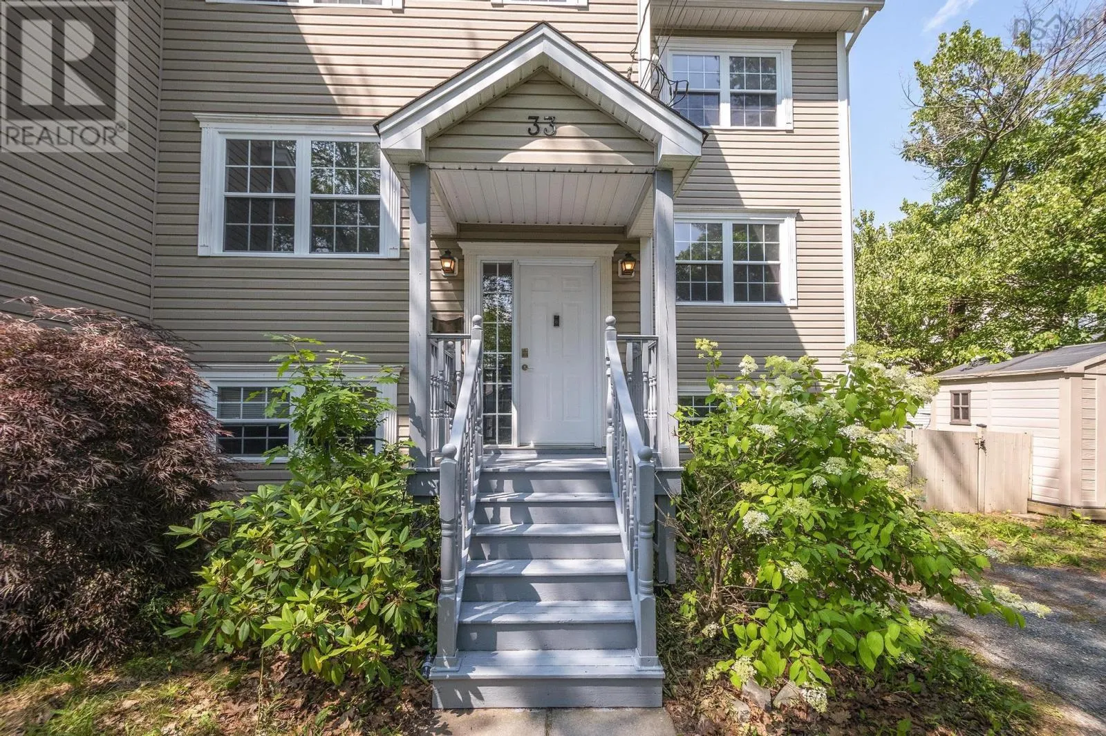33 Sunnydale Crescent