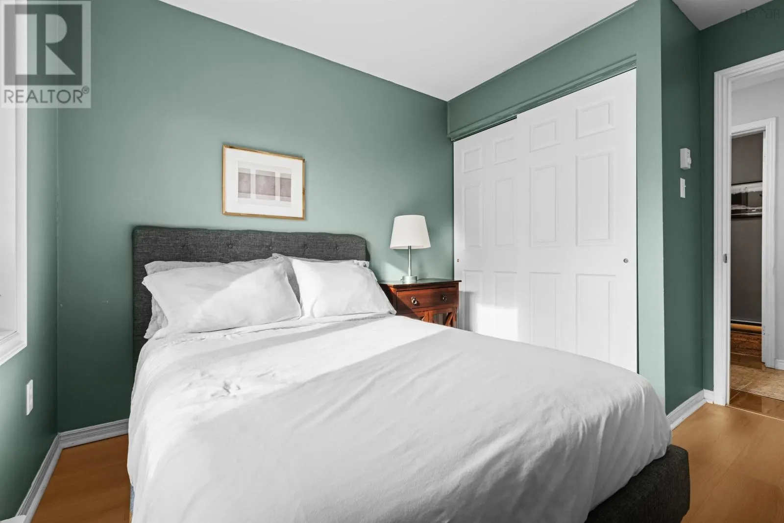 5929 Gainsborough Place