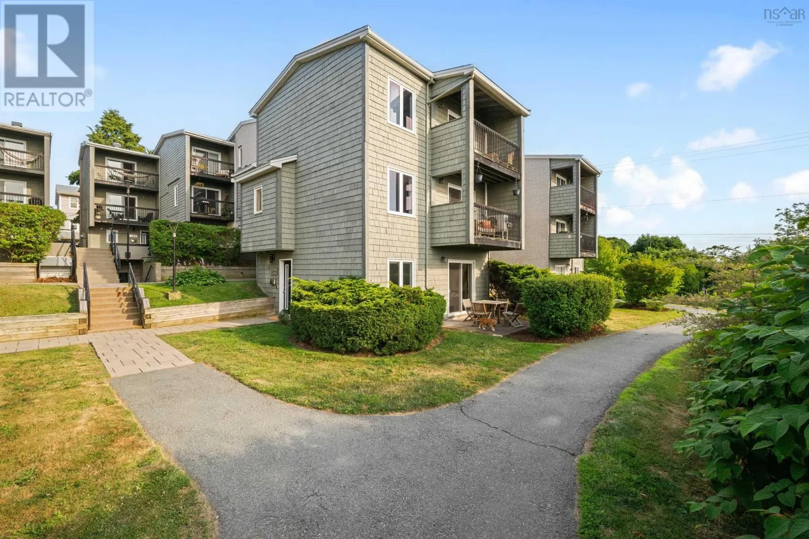 5929 Gainsborough Place