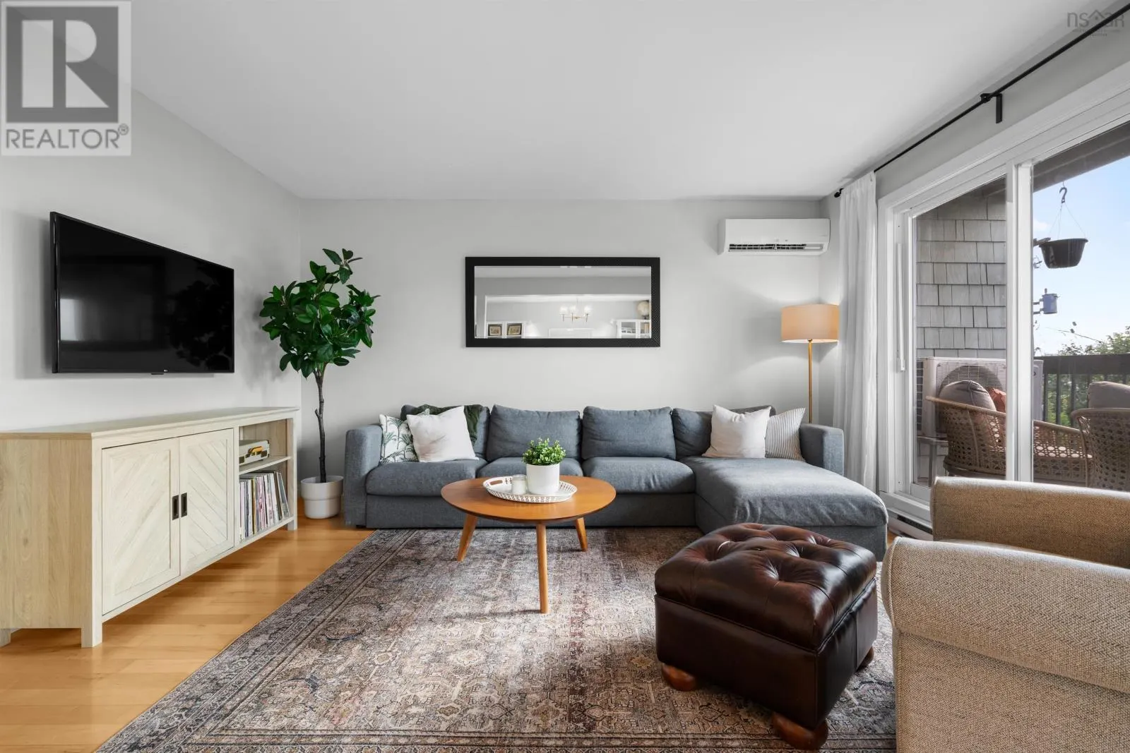 5929 Gainsborough Place