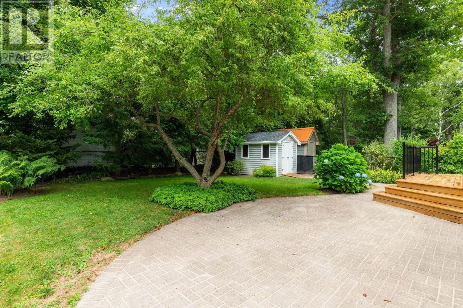 6165 Inglis Street