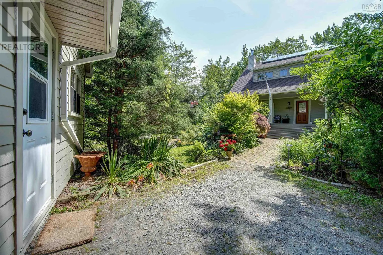 24 Hamshaw Drive