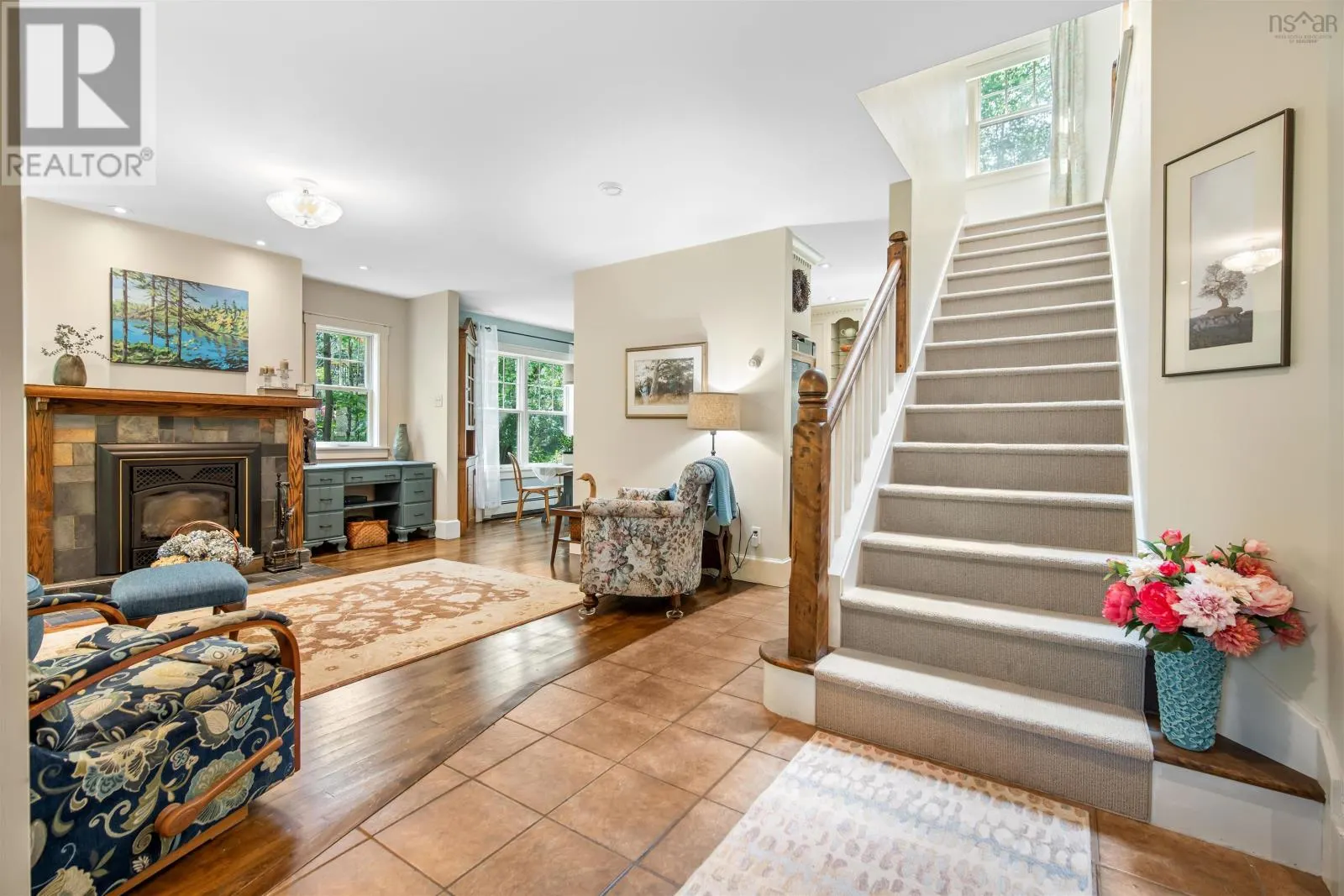 24 Hamshaw Drive