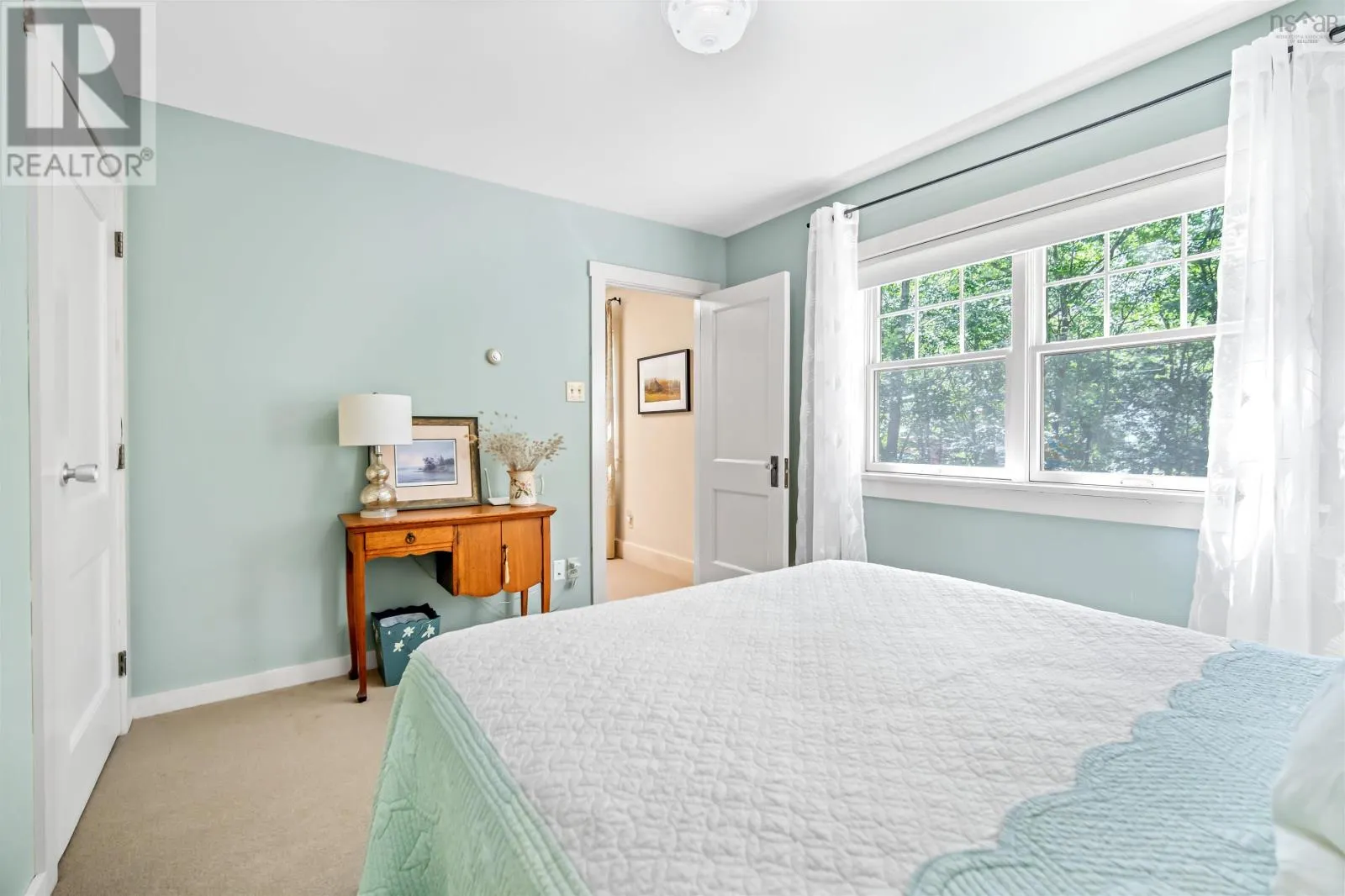 24 Hamshaw Drive