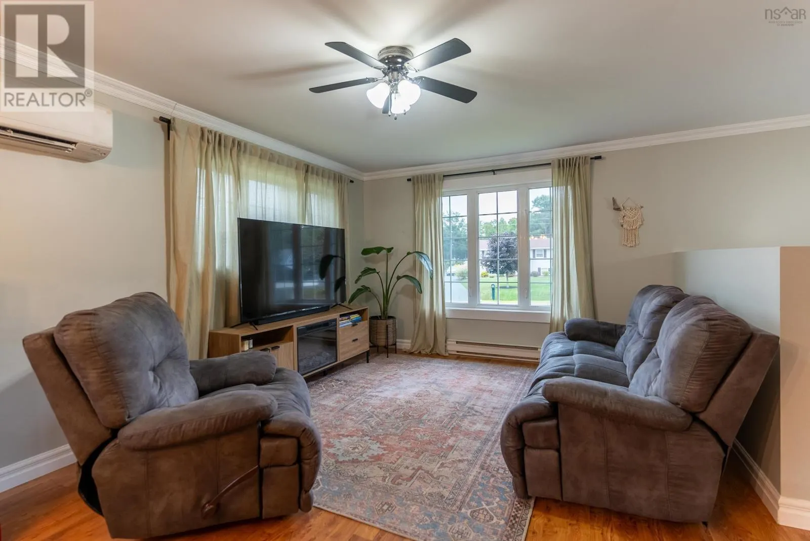 26 Tamarack Drive