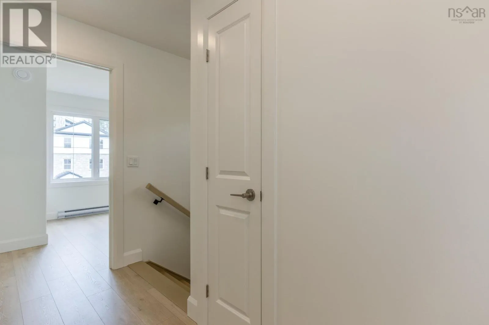 PC-40 37 Pearlgarden Close