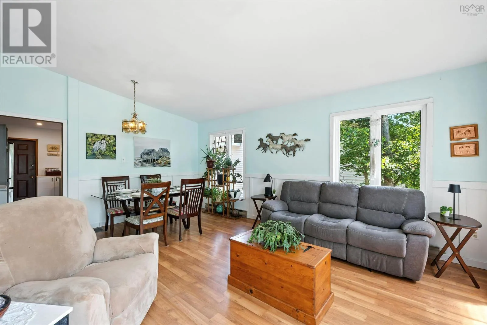 86 La Pierre Crescent