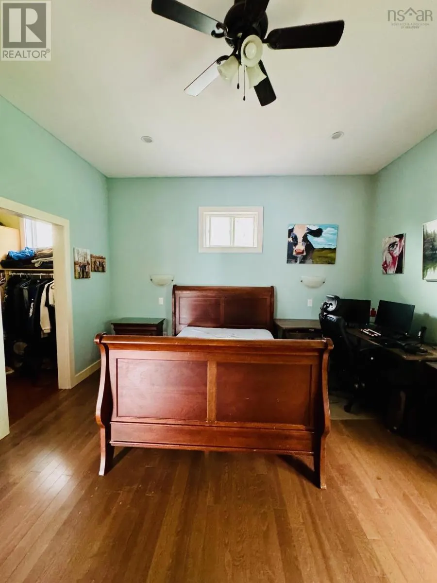 101 Woodlawn Road