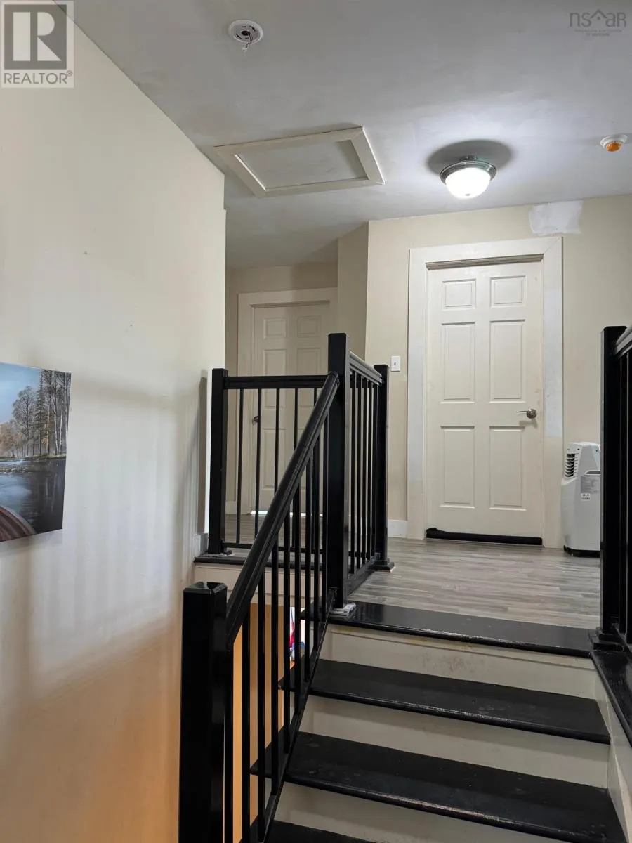 101 Woodlawn Road