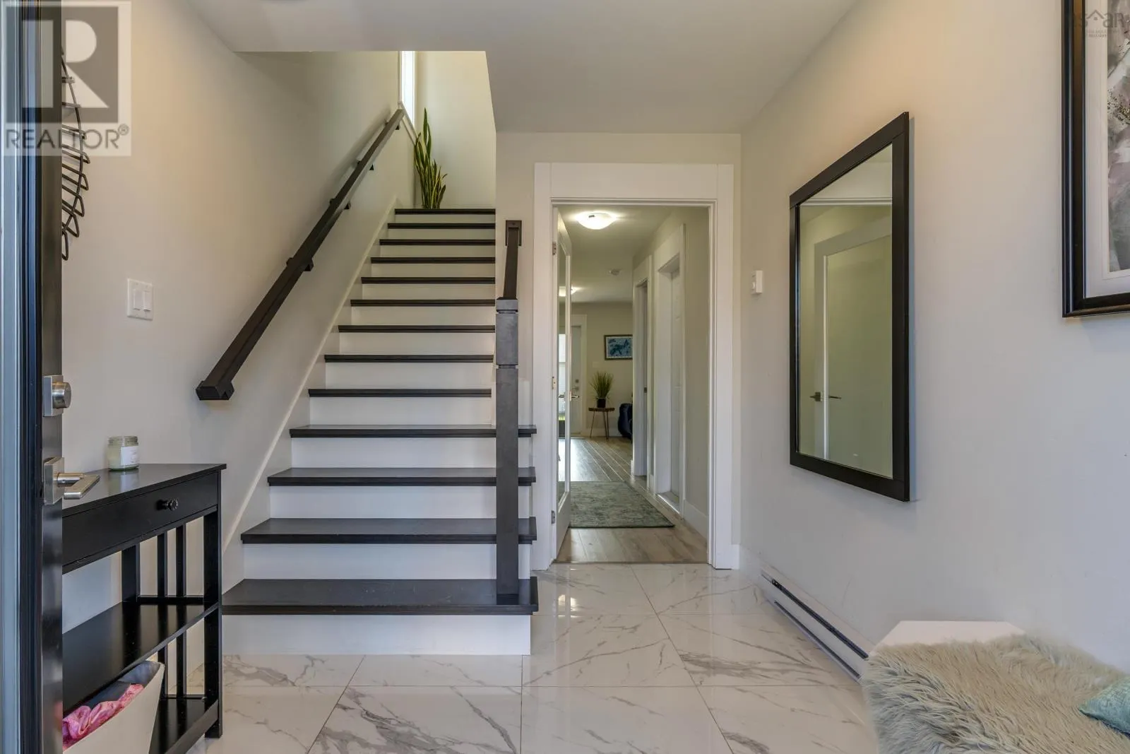 111 Mica Crescent