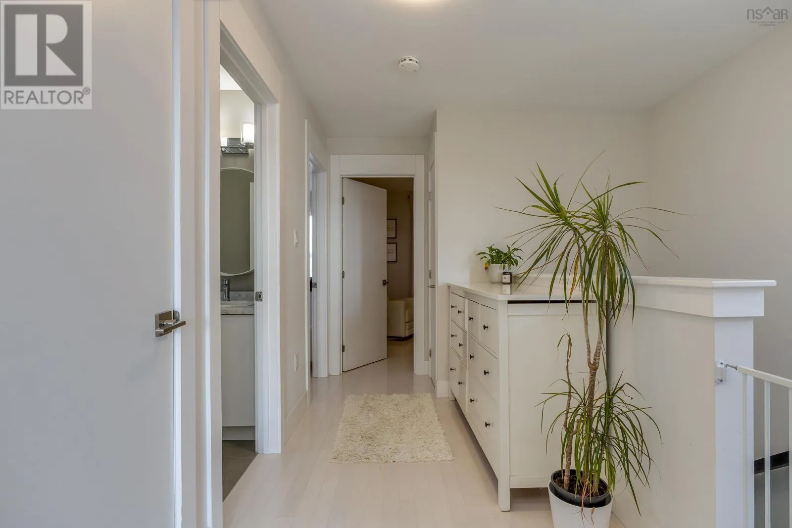 111 Mica Crescent