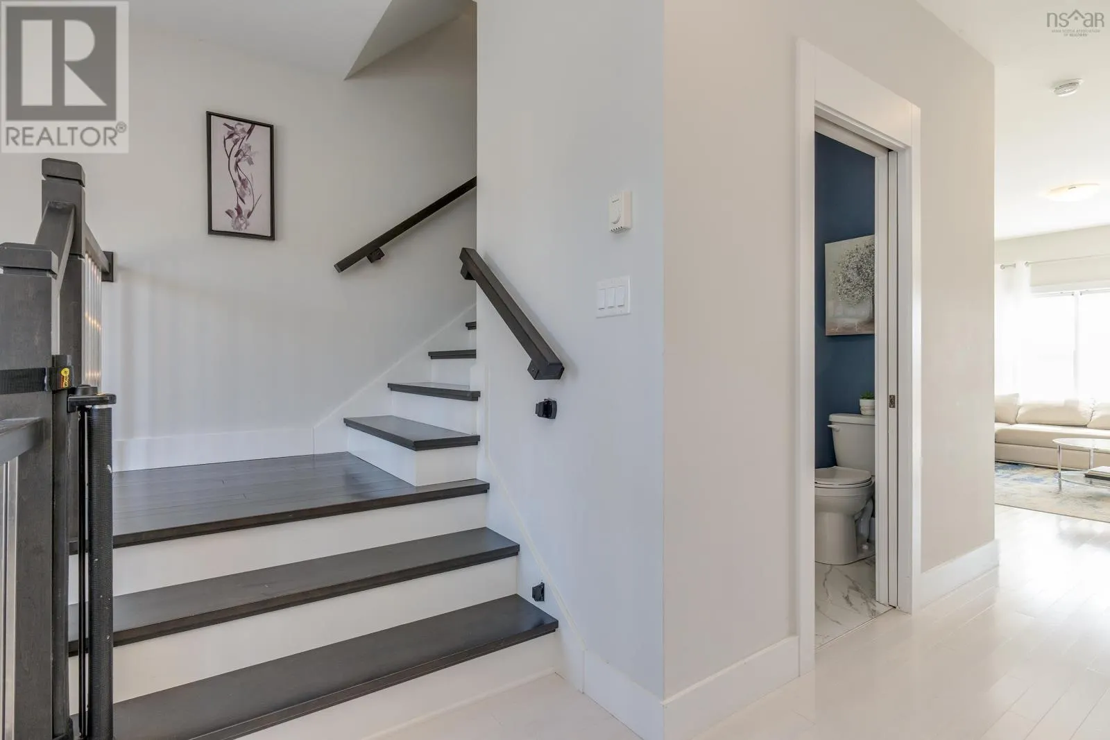 111 Mica Crescent