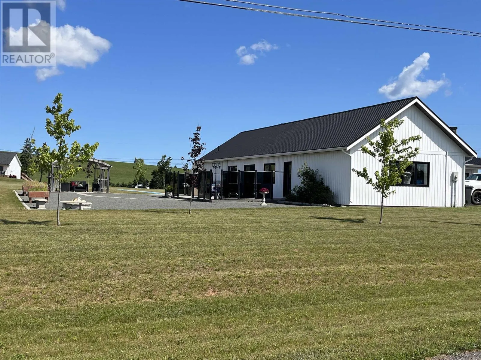 92 HIGHLAND VIEW Drive