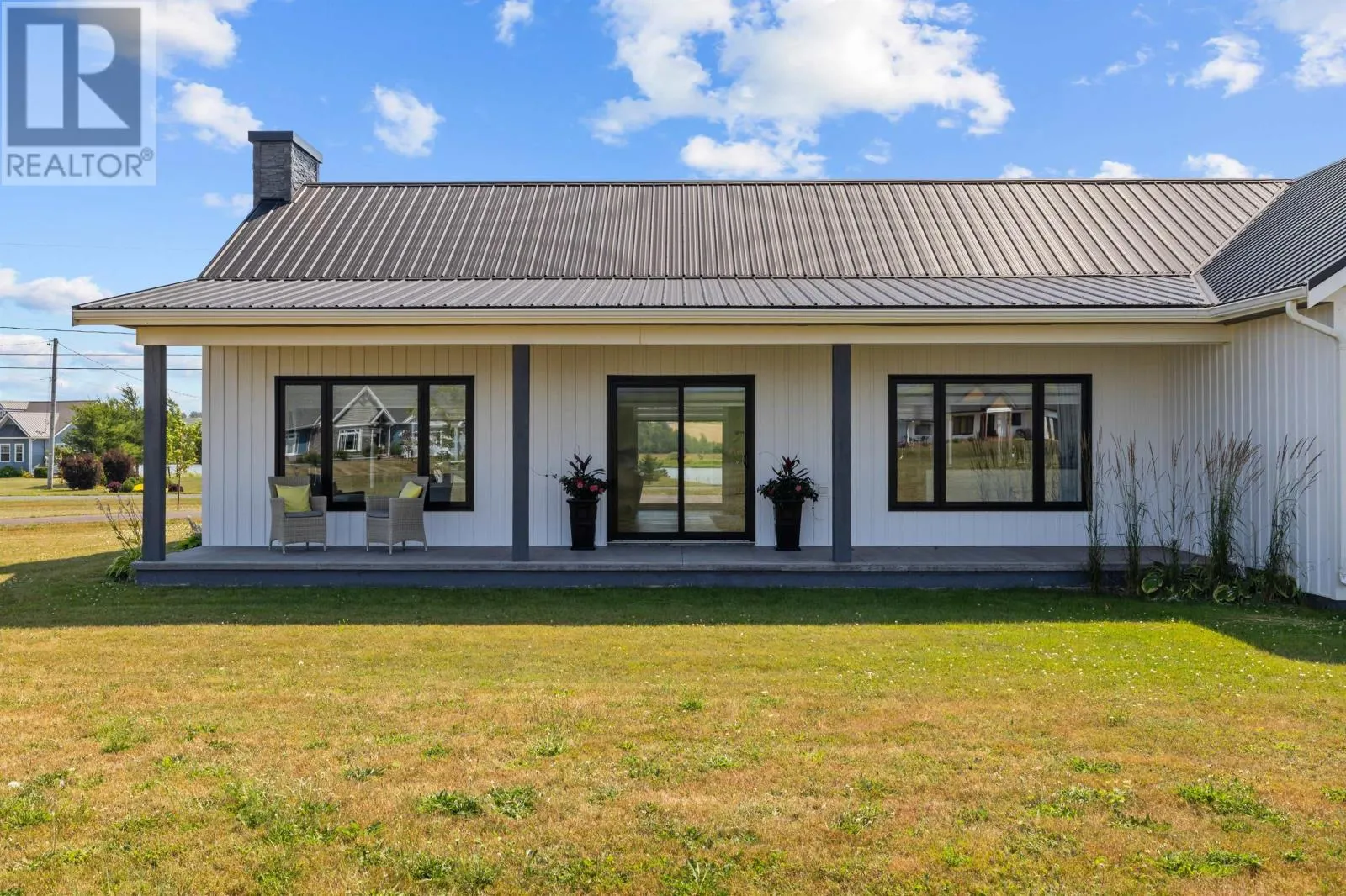 92 HIGHLAND VIEW Drive