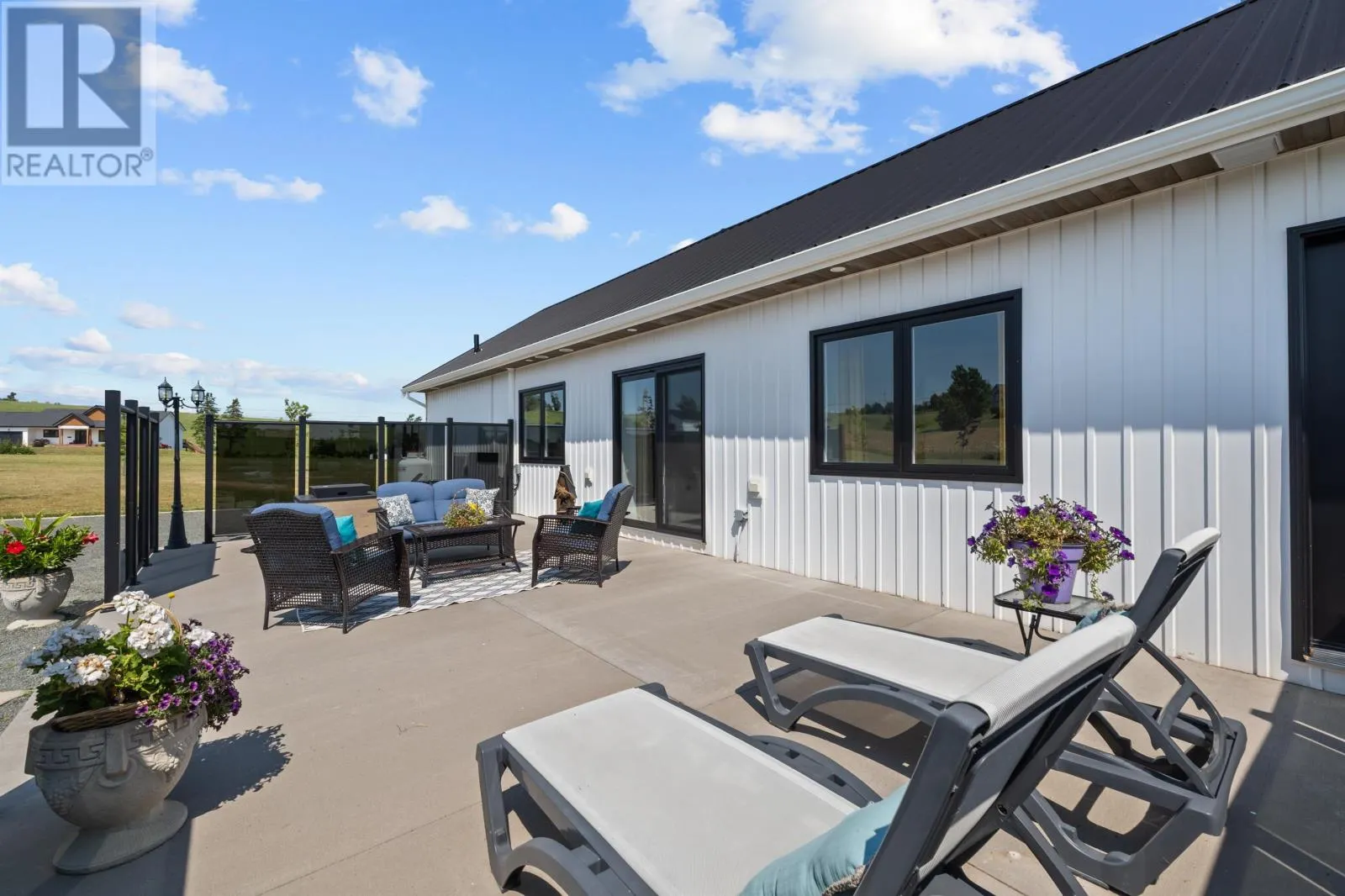 92 HIGHLAND VIEW Drive