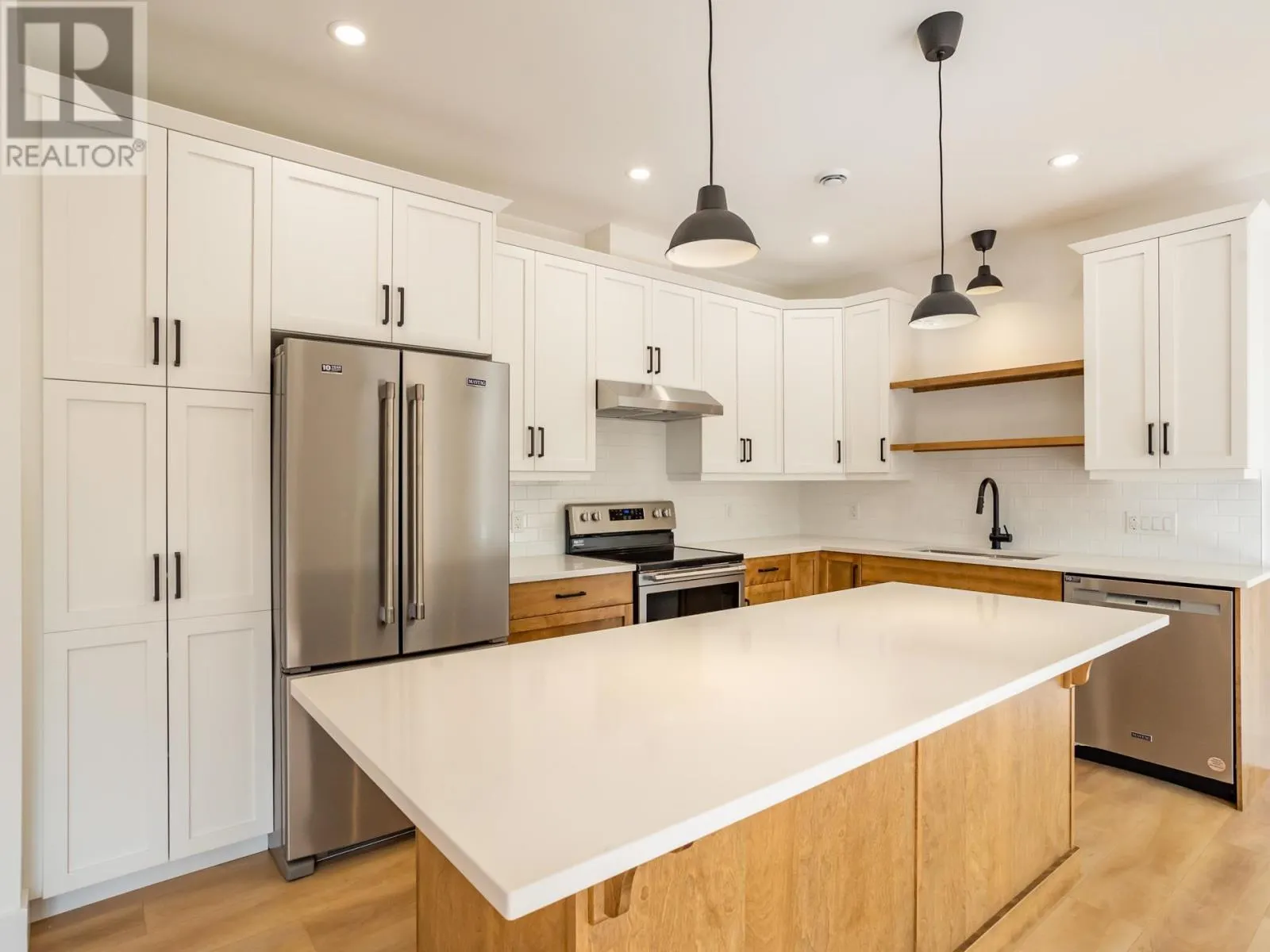6 Kelly Heights