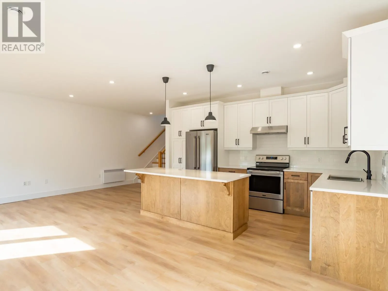 6 Kelly Heights