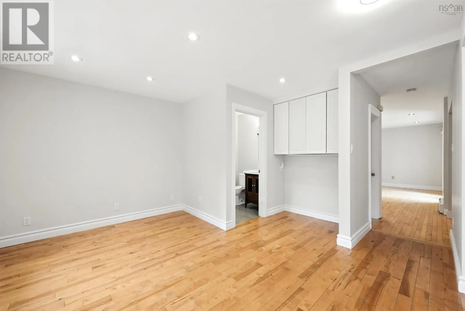 2221 BLINK BONNIE Terrace