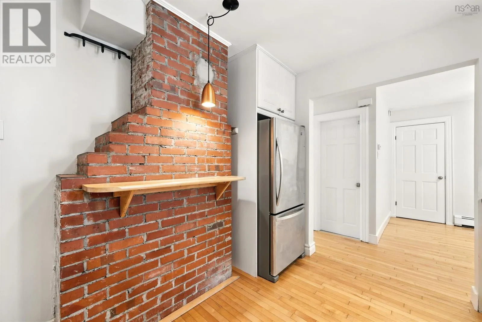 2221 BLINK BONNIE Terrace