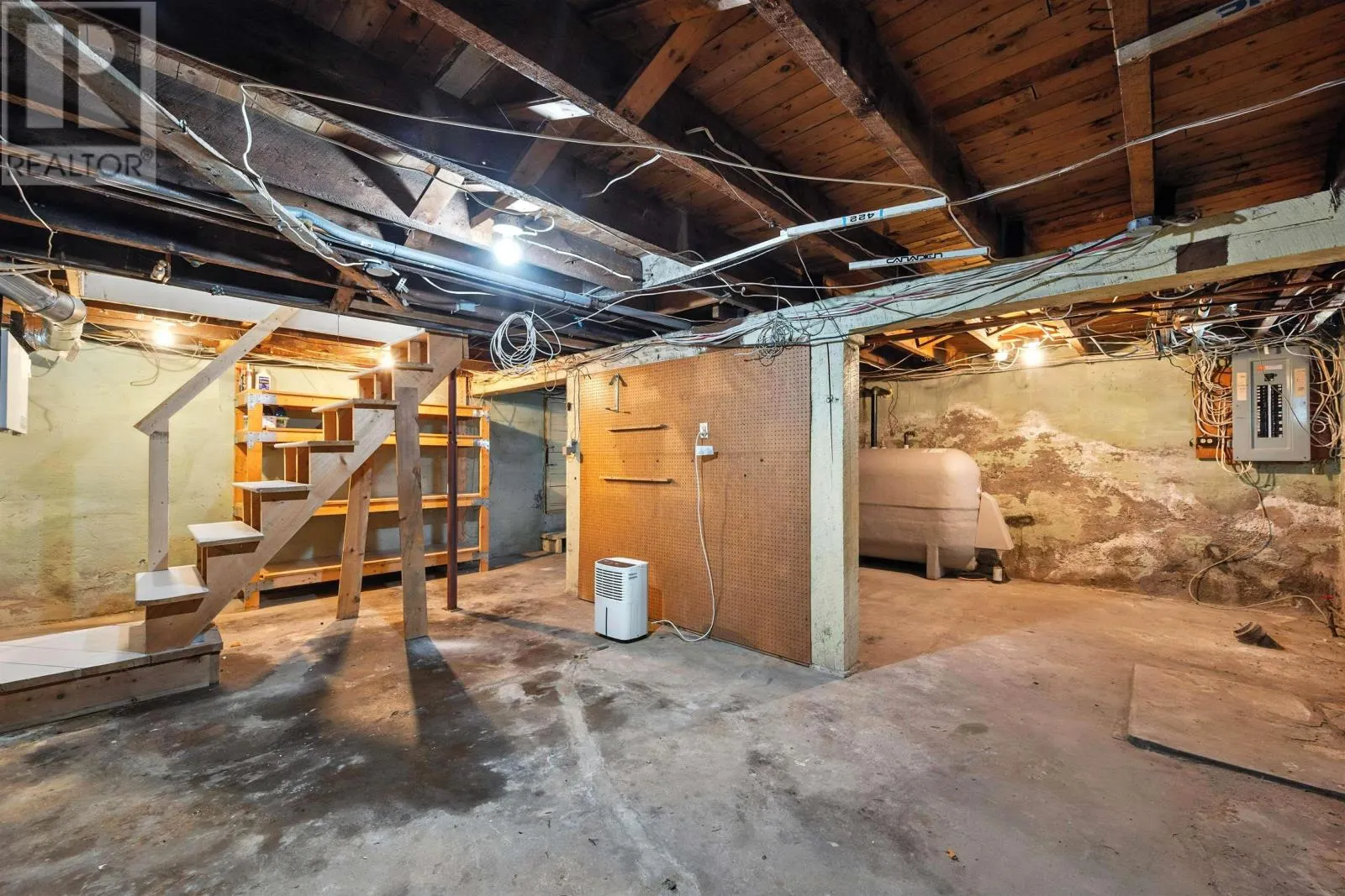 2221 BLINK BONNIE Terrace