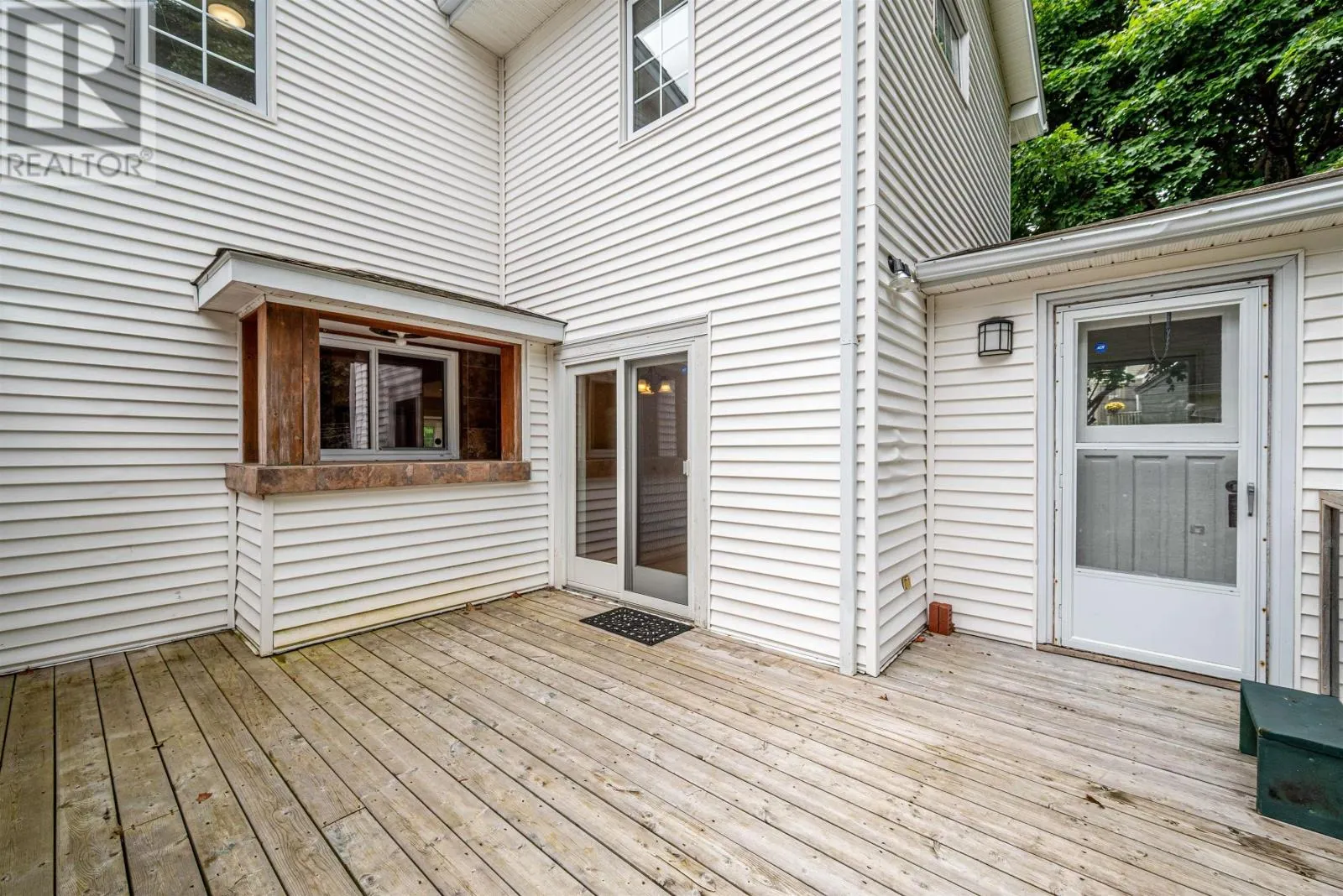 2221 BLINK BONNIE Terrace