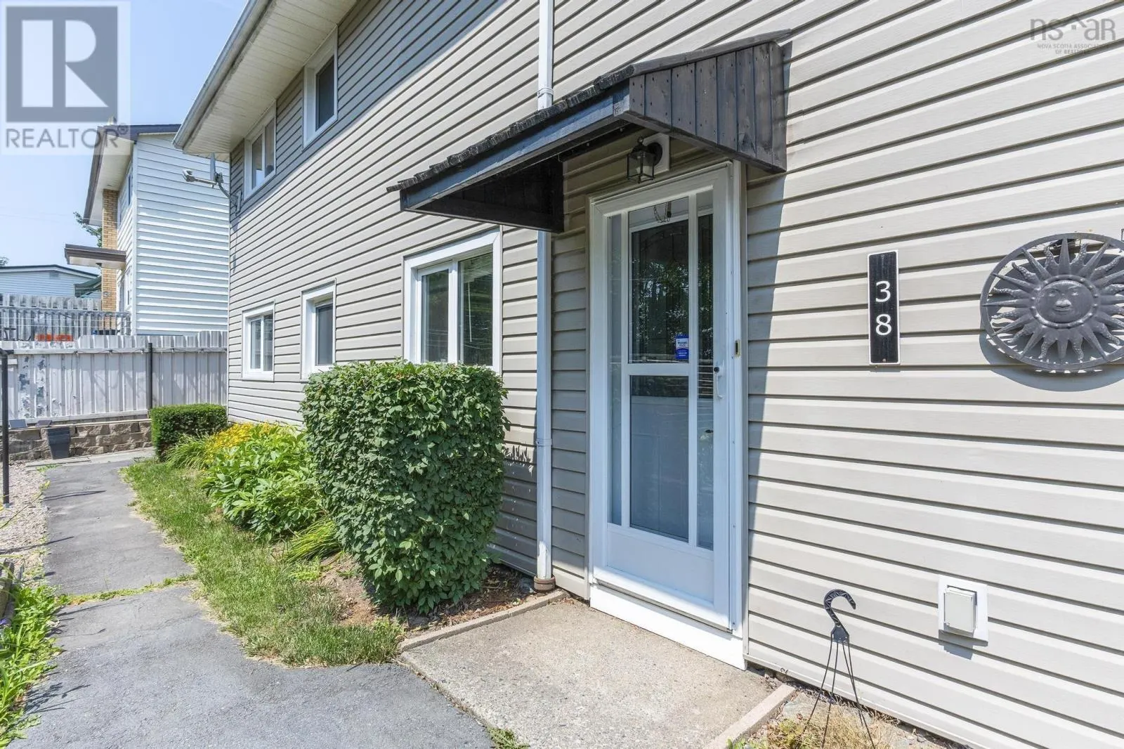 38 Lynn Drive