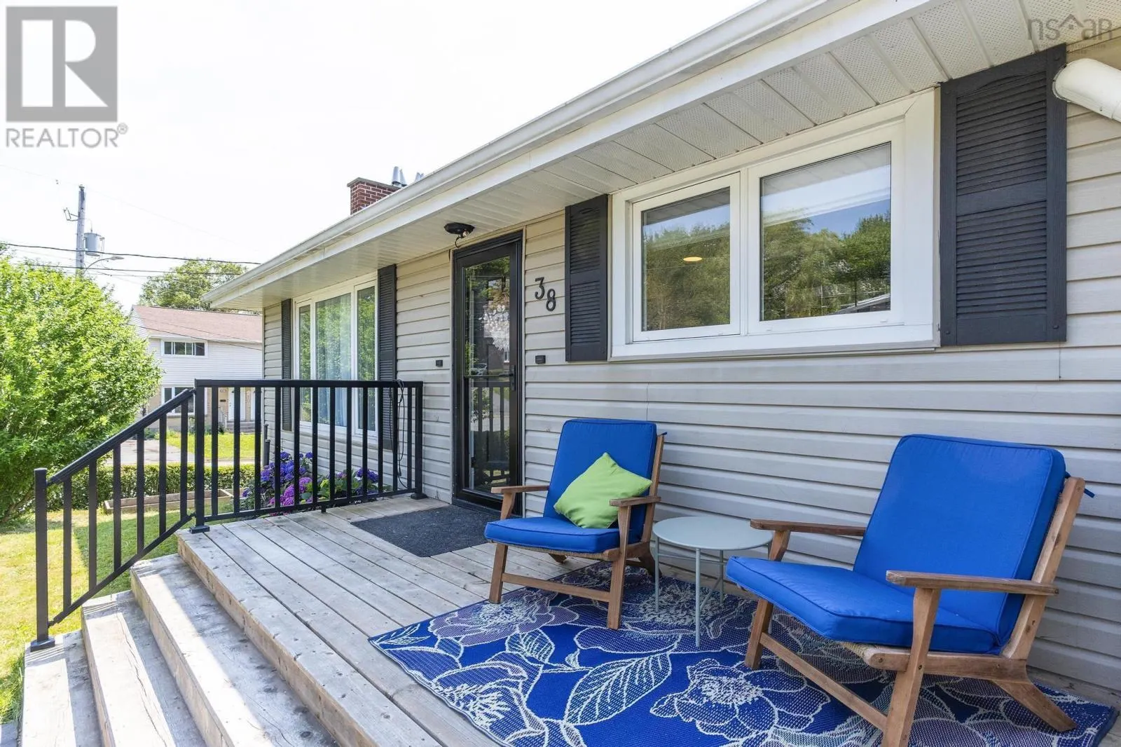 38 Lynn Drive