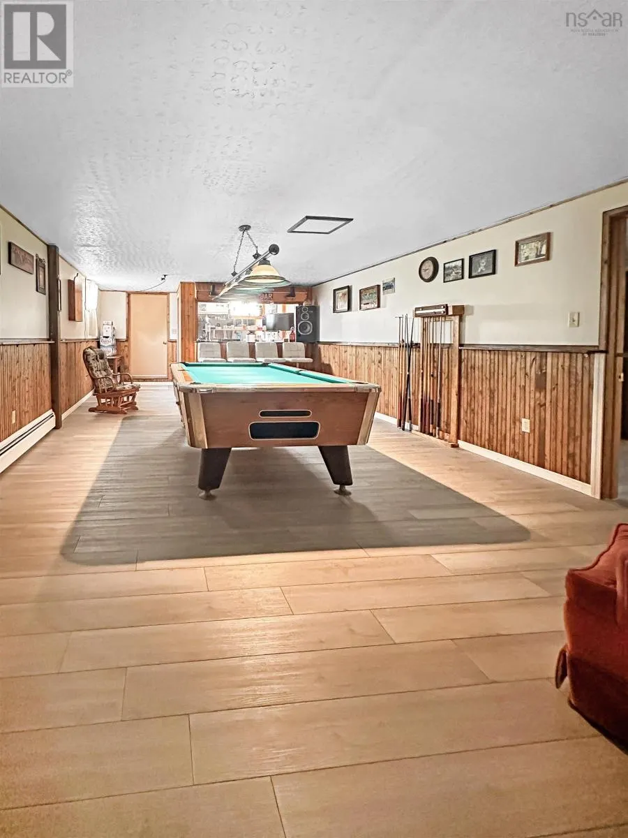 352 Lawrence Road