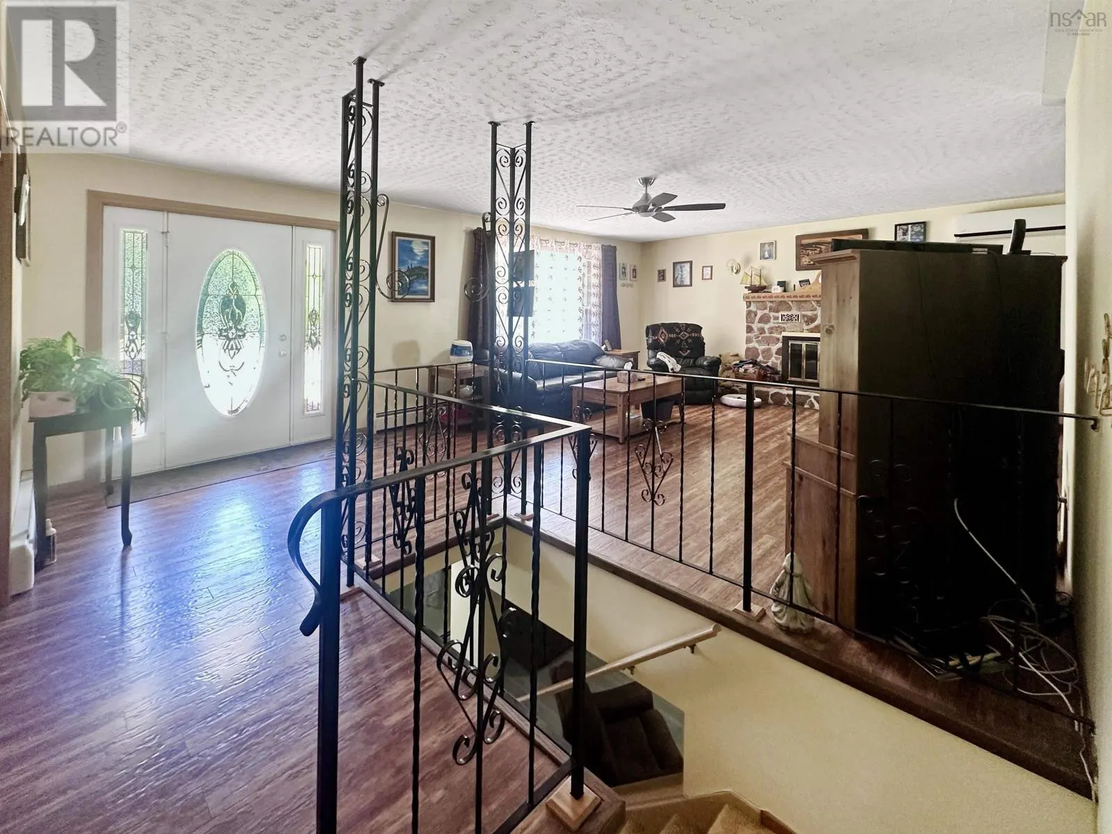 352 Lawrence Road