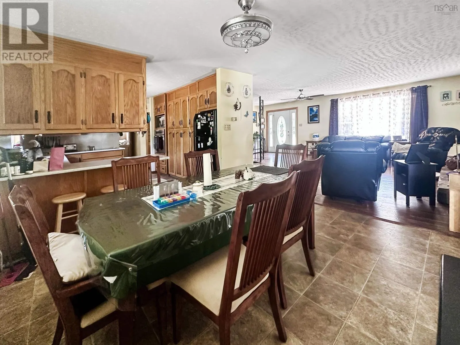 352 Lawrence Road