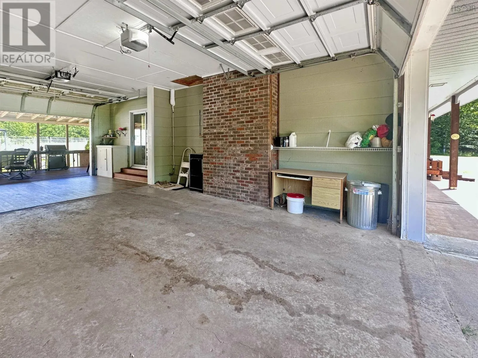 352 Lawrence Road