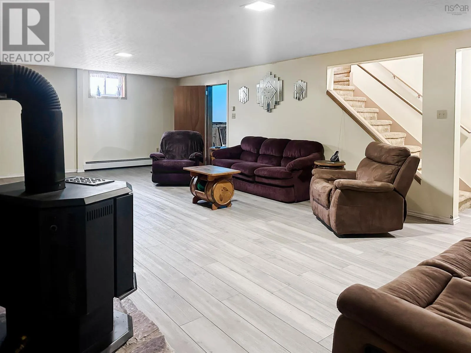 352 Lawrence Road