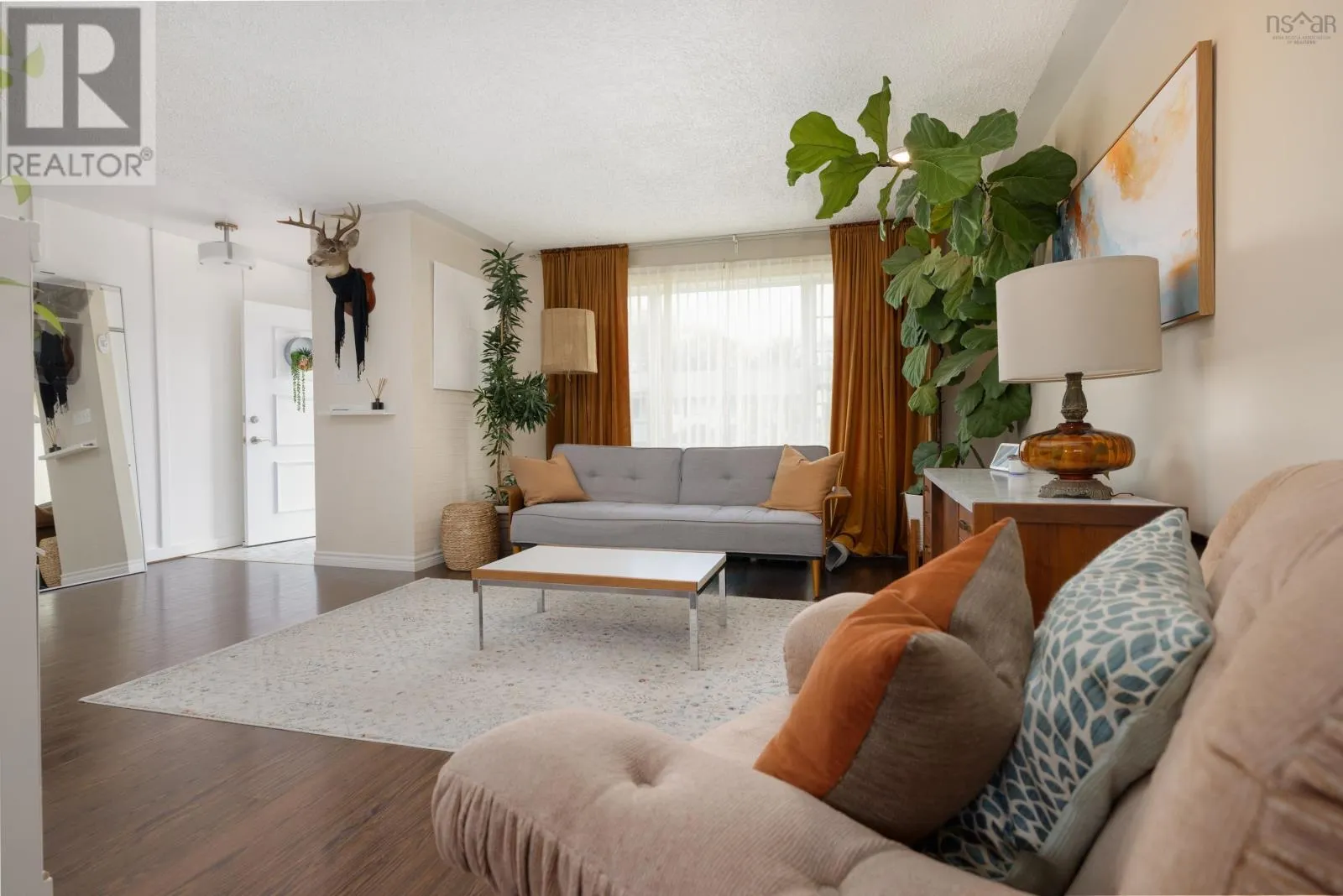 83 Stuart Harris Drive