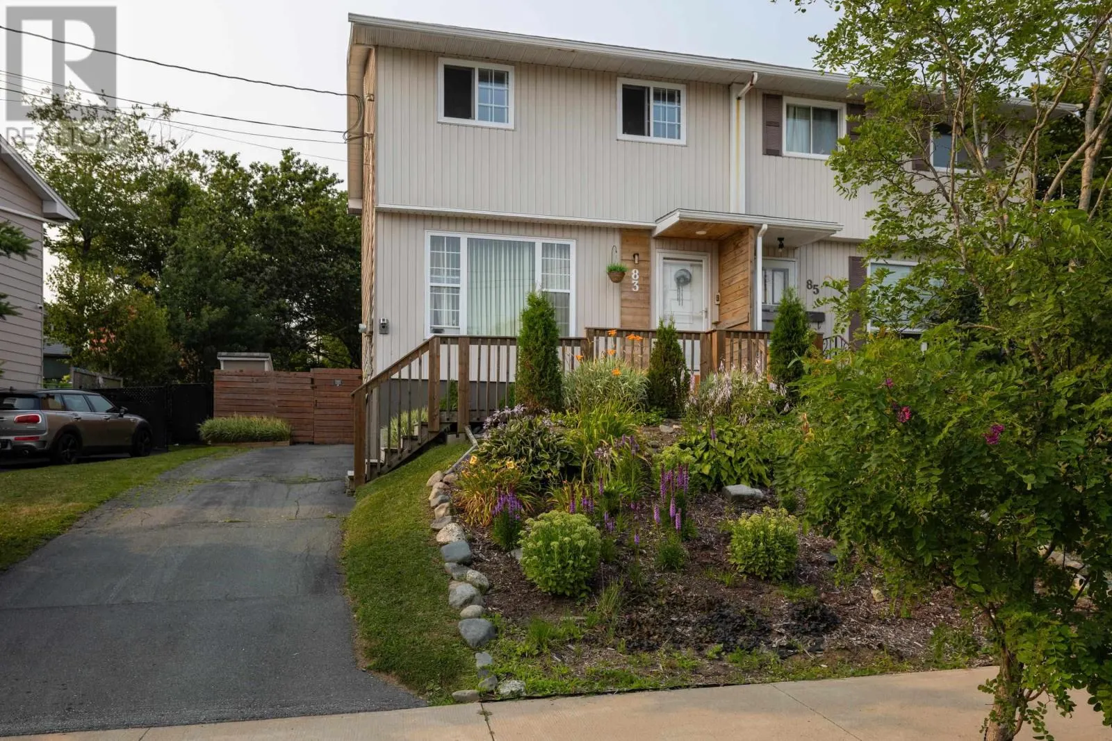 83 Stuart Harris Drive