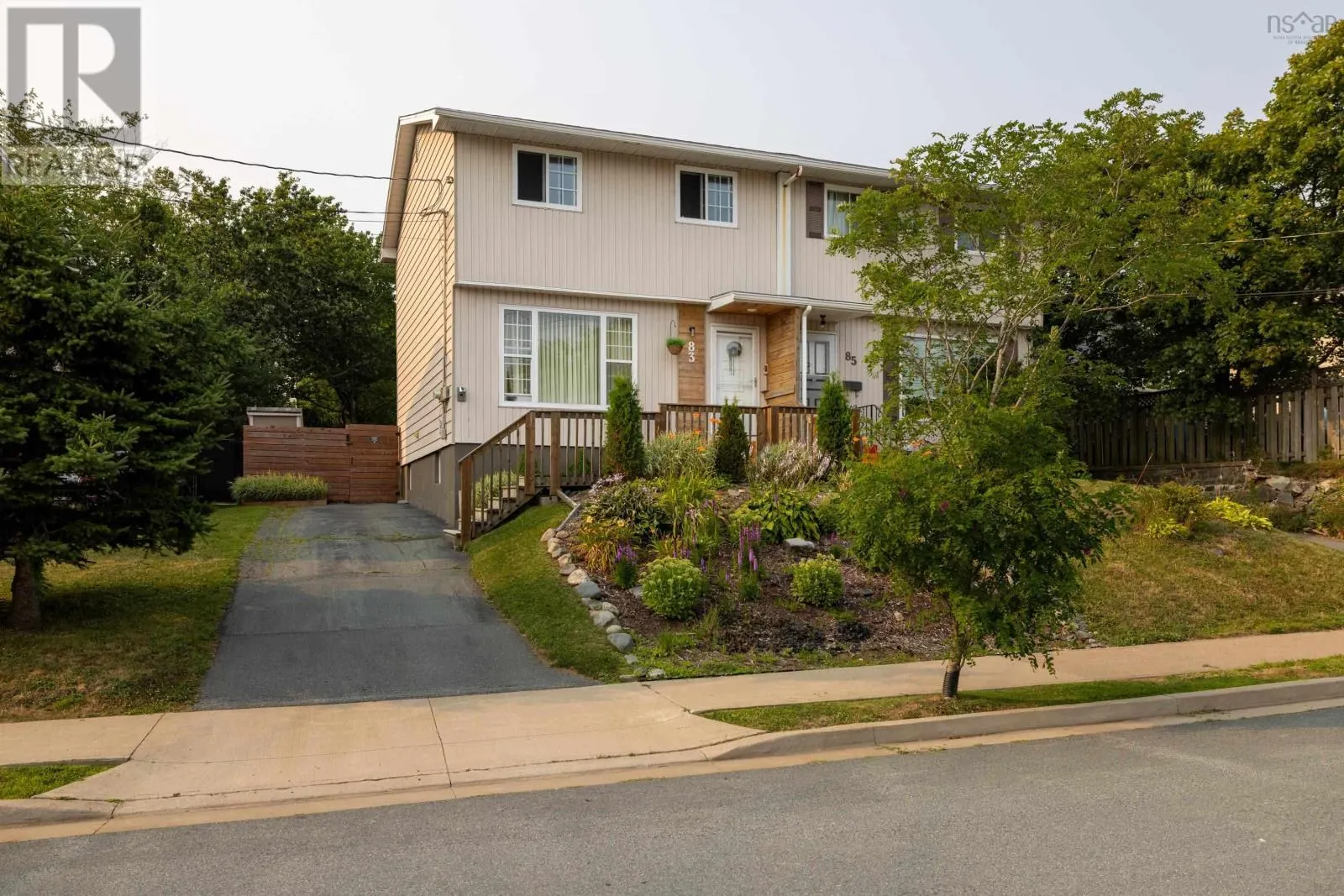 83 Stuart Harris Drive
