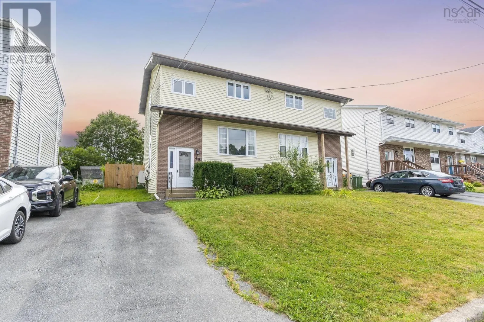 45 Ancona Place