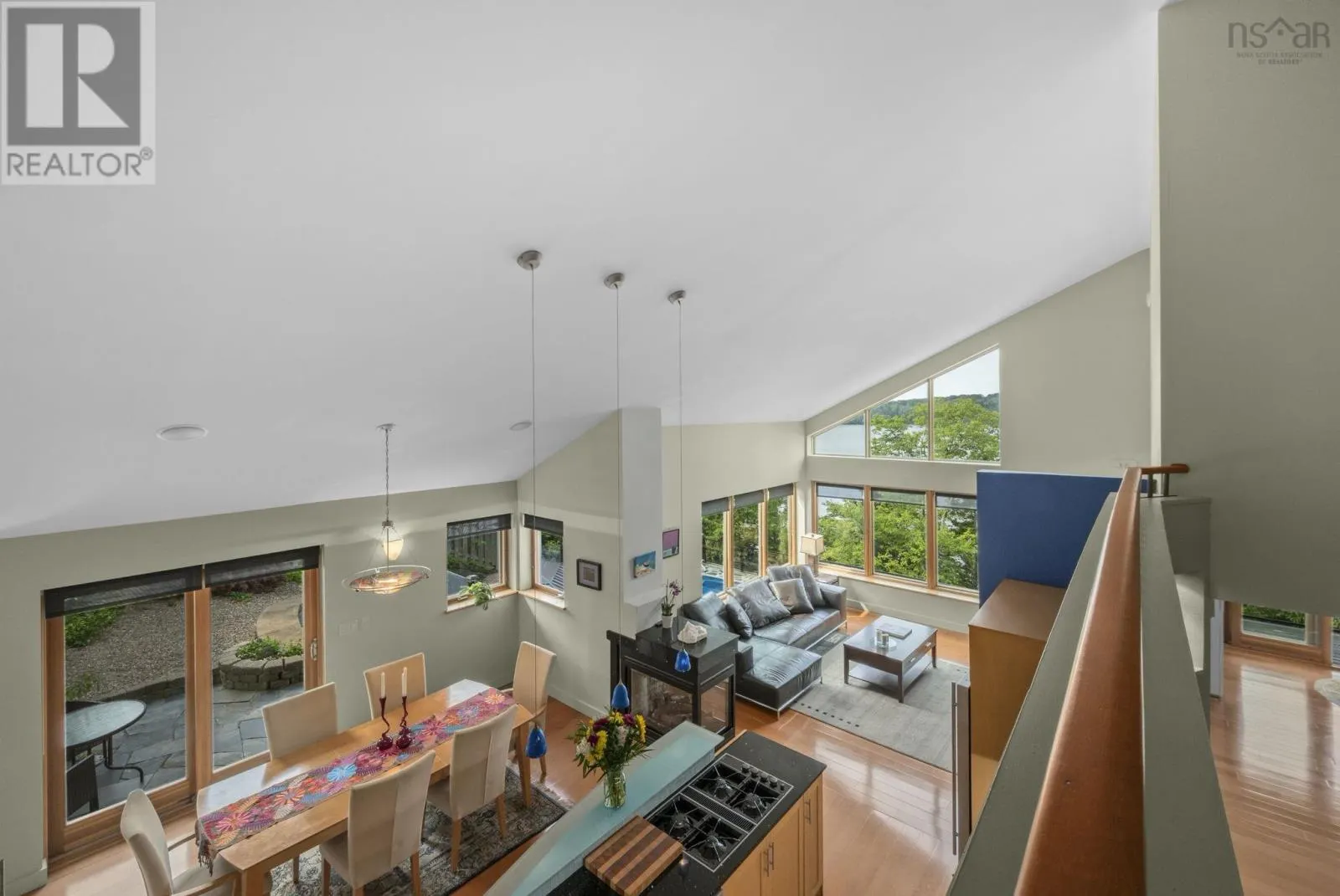 49 Fairway Grove
