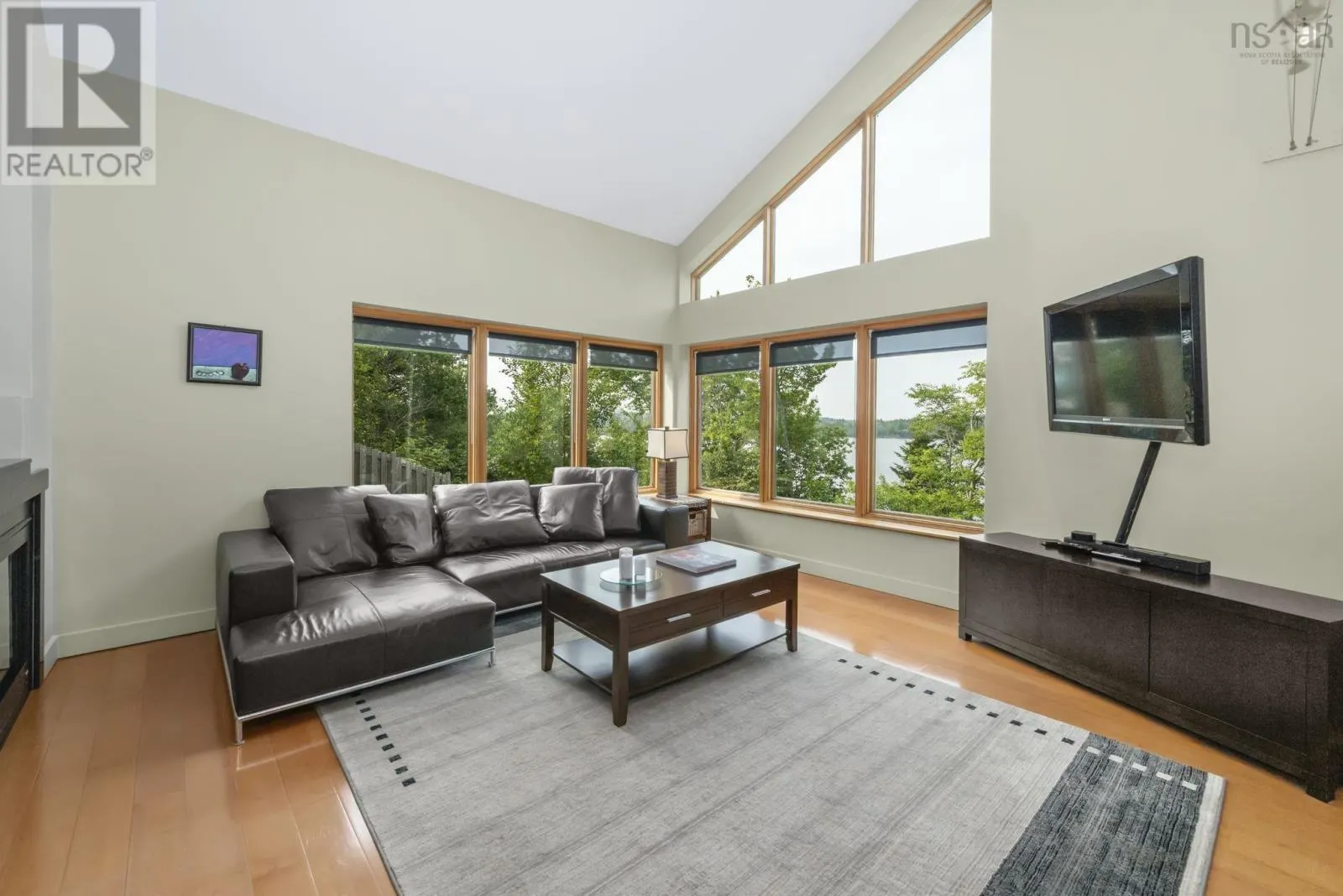 49 Fairway Grove