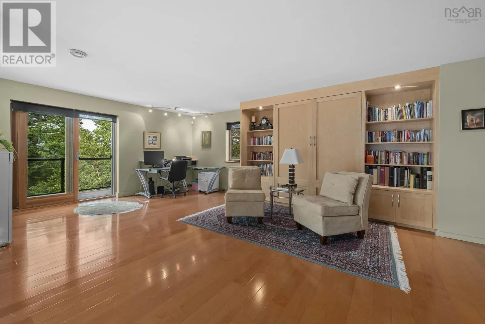 49 Fairway Grove