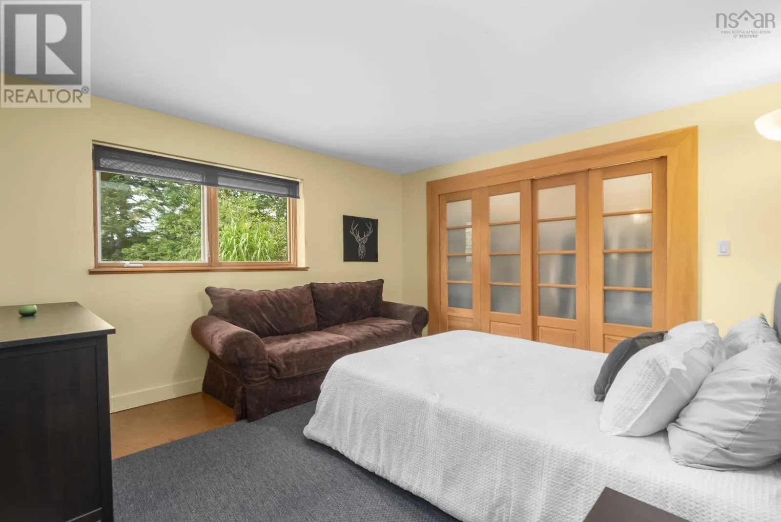 49 Fairway Grove