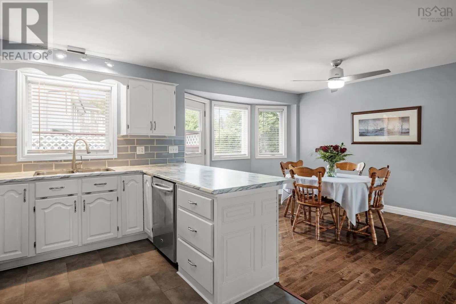 55 Diana Grace Avenue|Portland Estates