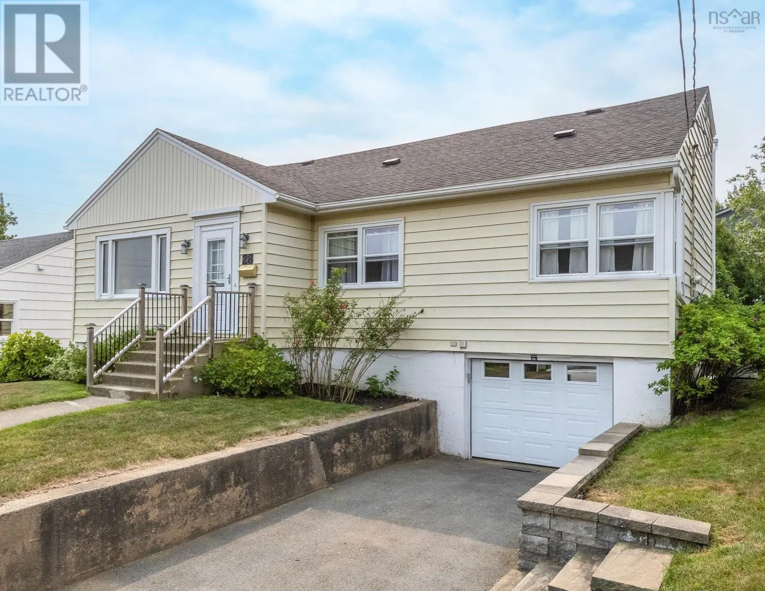28 Piers Avenue