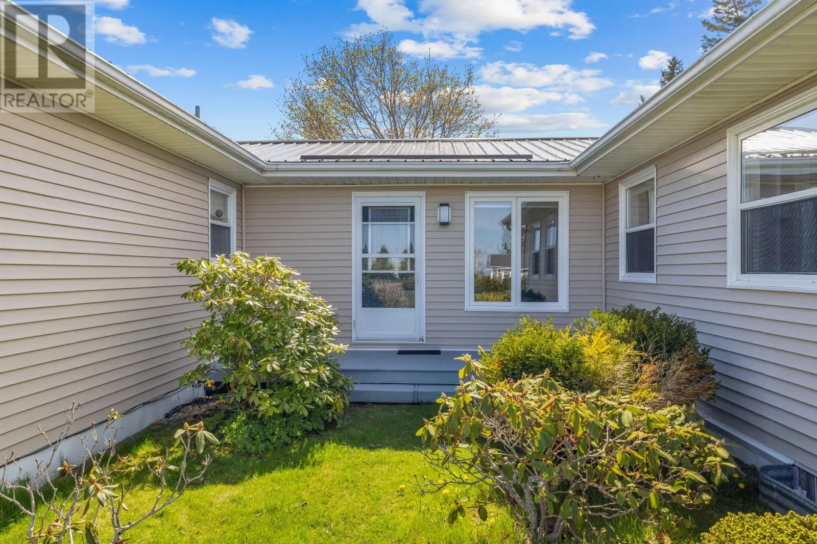 643 St. Andrews Point Road
