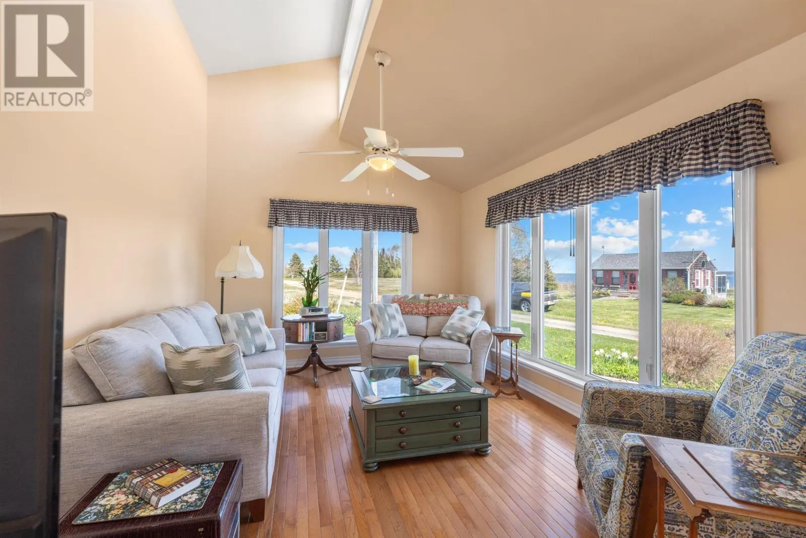 643 St. Andrews Point Road