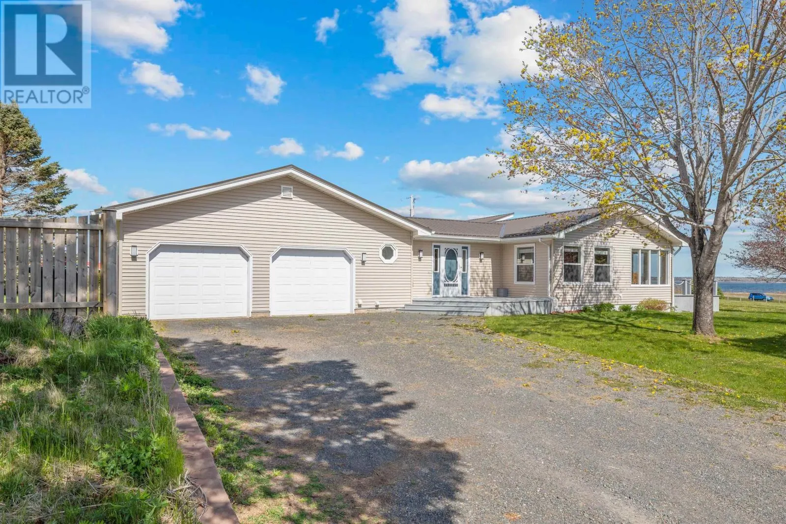 643 St. Andrews Point Road