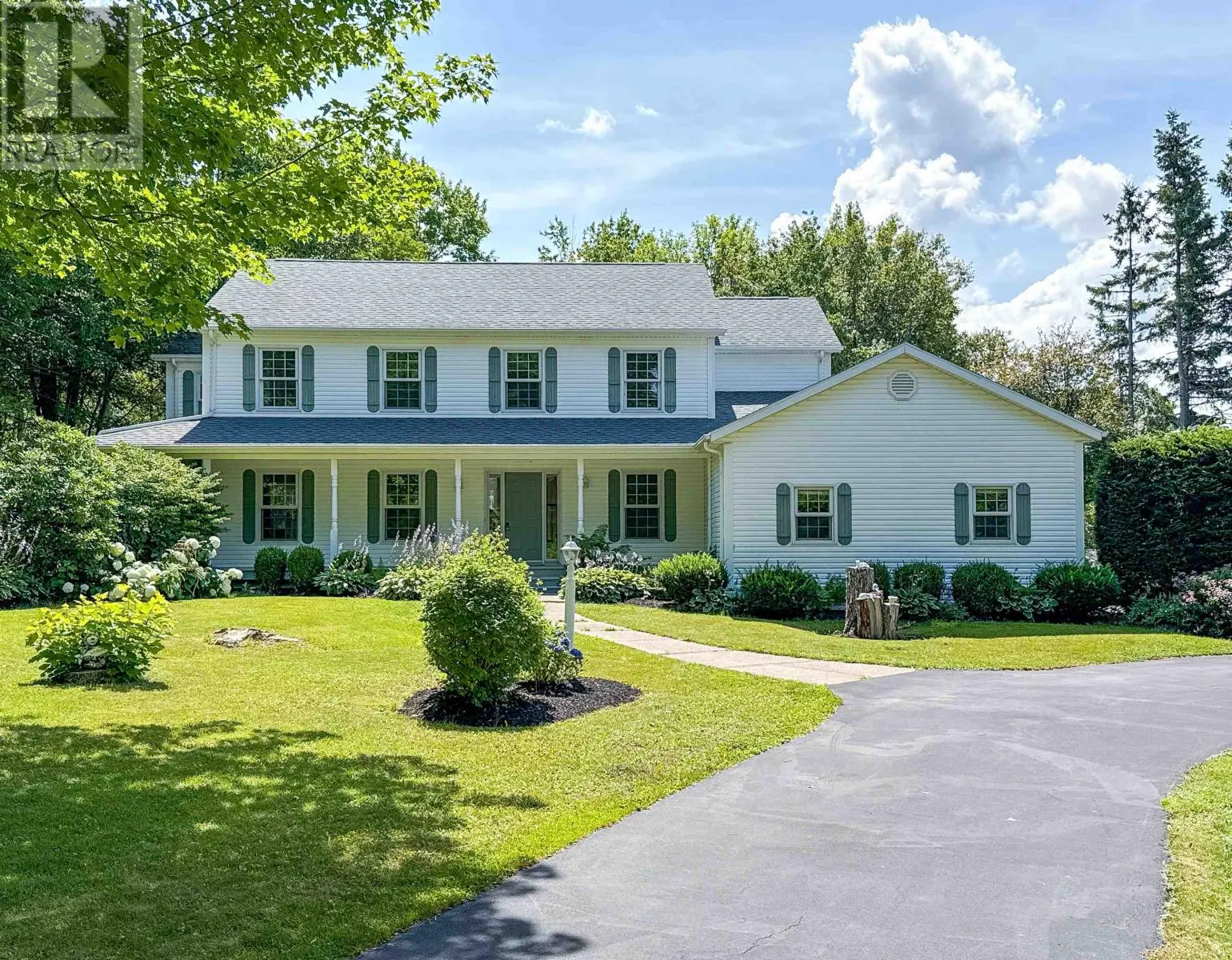 26 Fox Run Drive