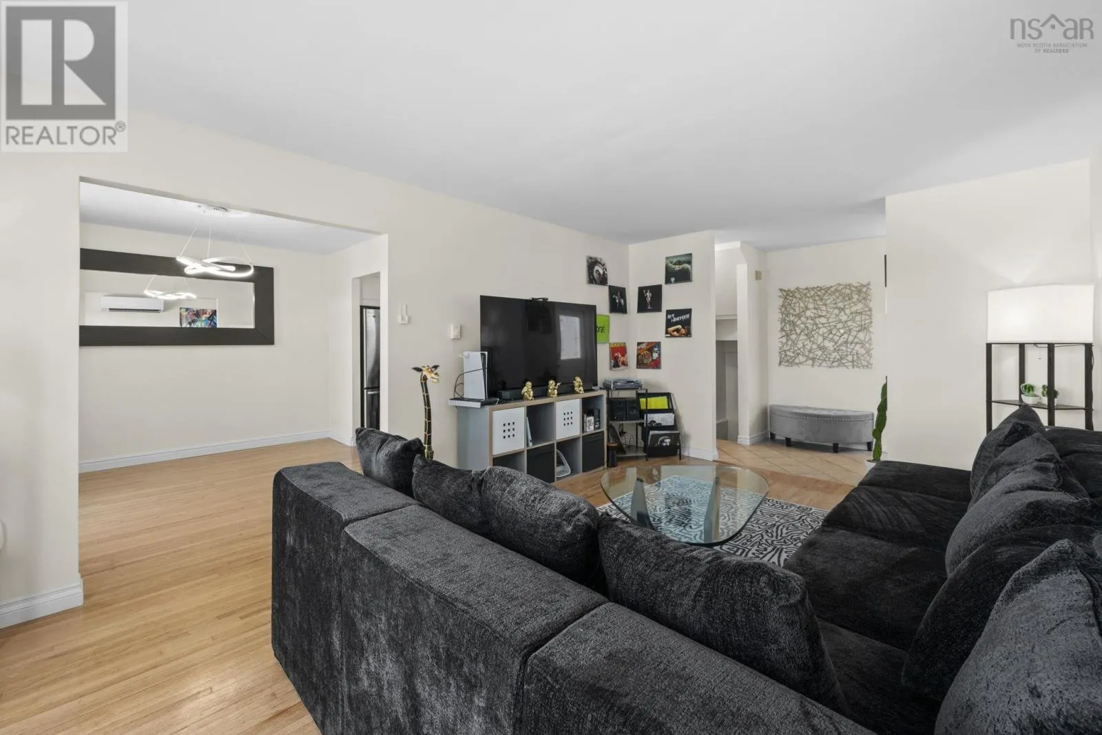 28 Karen Drive