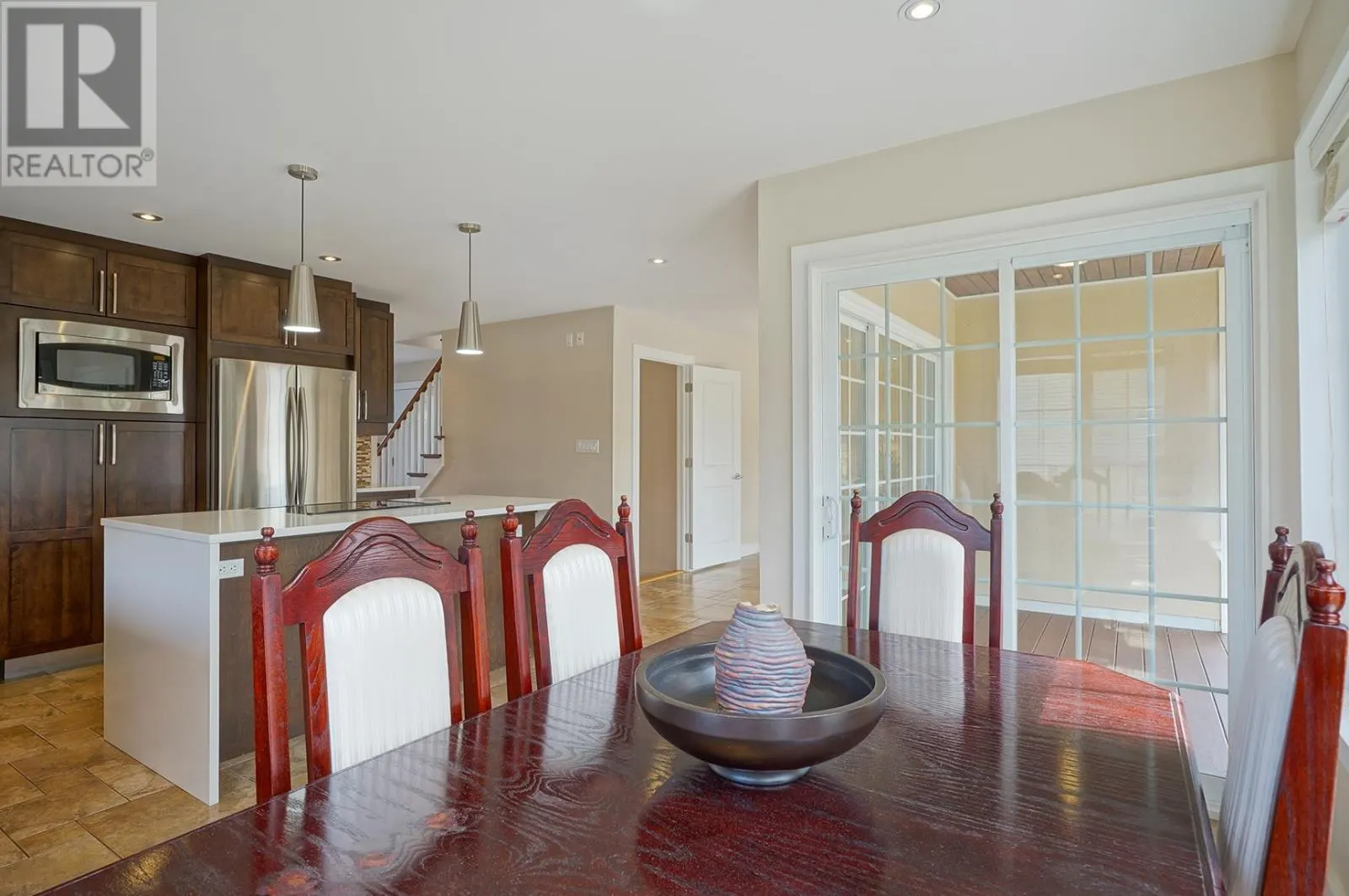 6 Falcon Drive