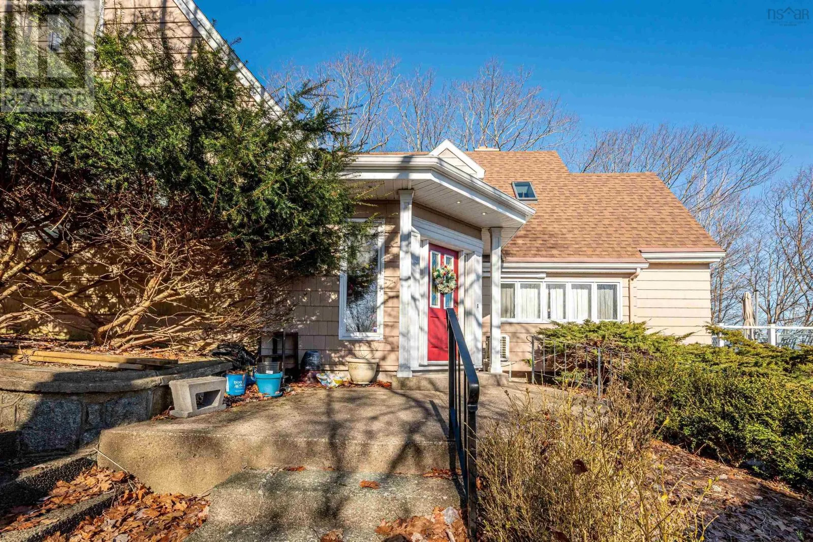 20 Watervista Lane