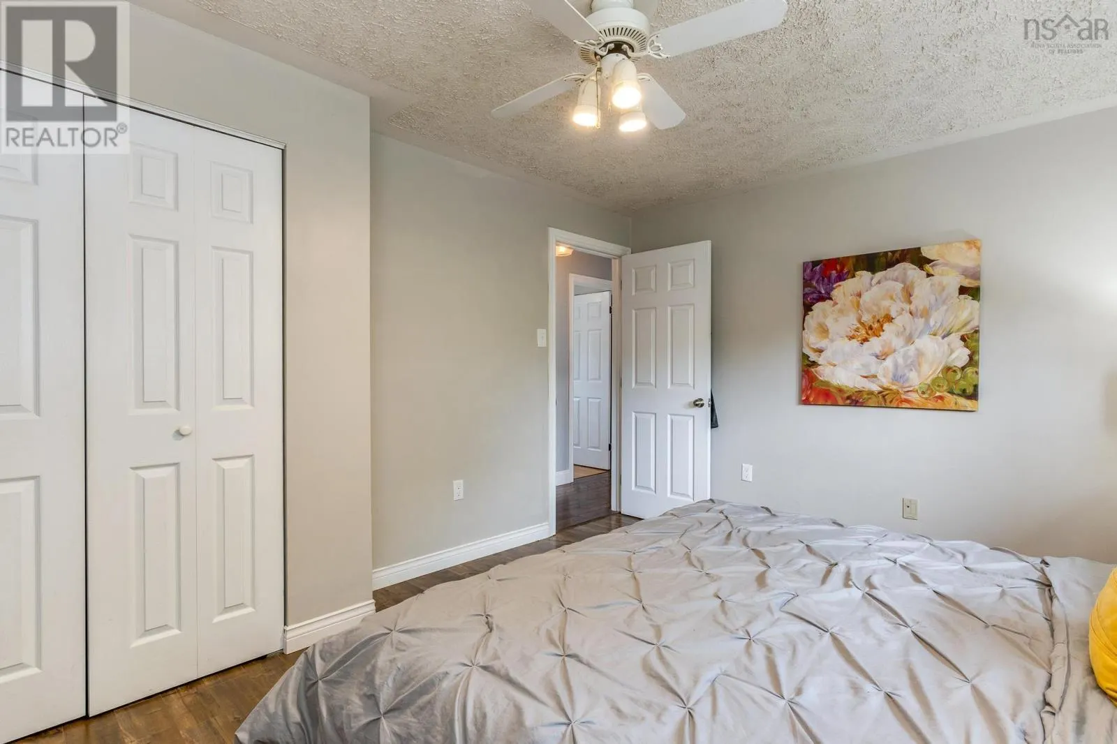 93 Hannebury Drive